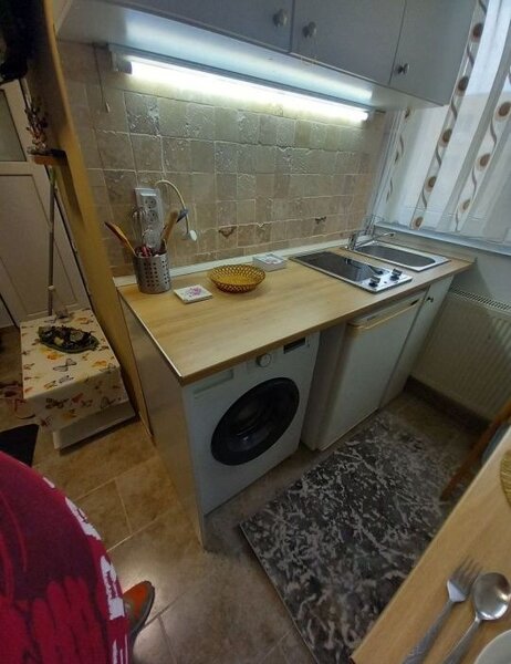 Titan, Bd. 1 Decembrie 1918, stradal, Auchan, TV, AC, renovata